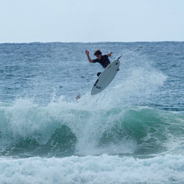 LSDSURFBOARD_MODERNLOVER2.0