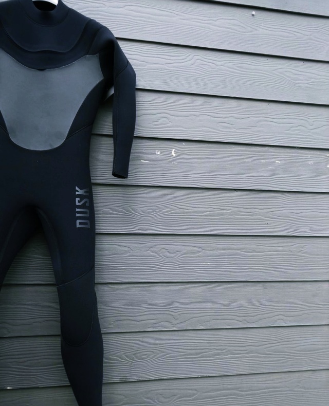 duskウエットスーツ